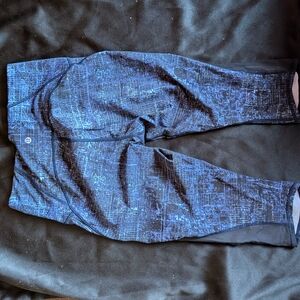 Lululemon Athletica Black and Blue Leggings Capris